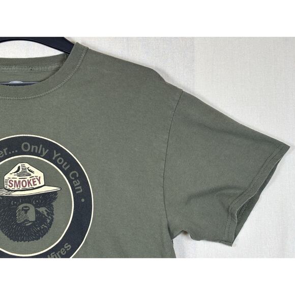 Official Smokey The Bear Prevent Forest Wildfire Classic Logo Cropped T-Shirt LG - Picture 7 of 16